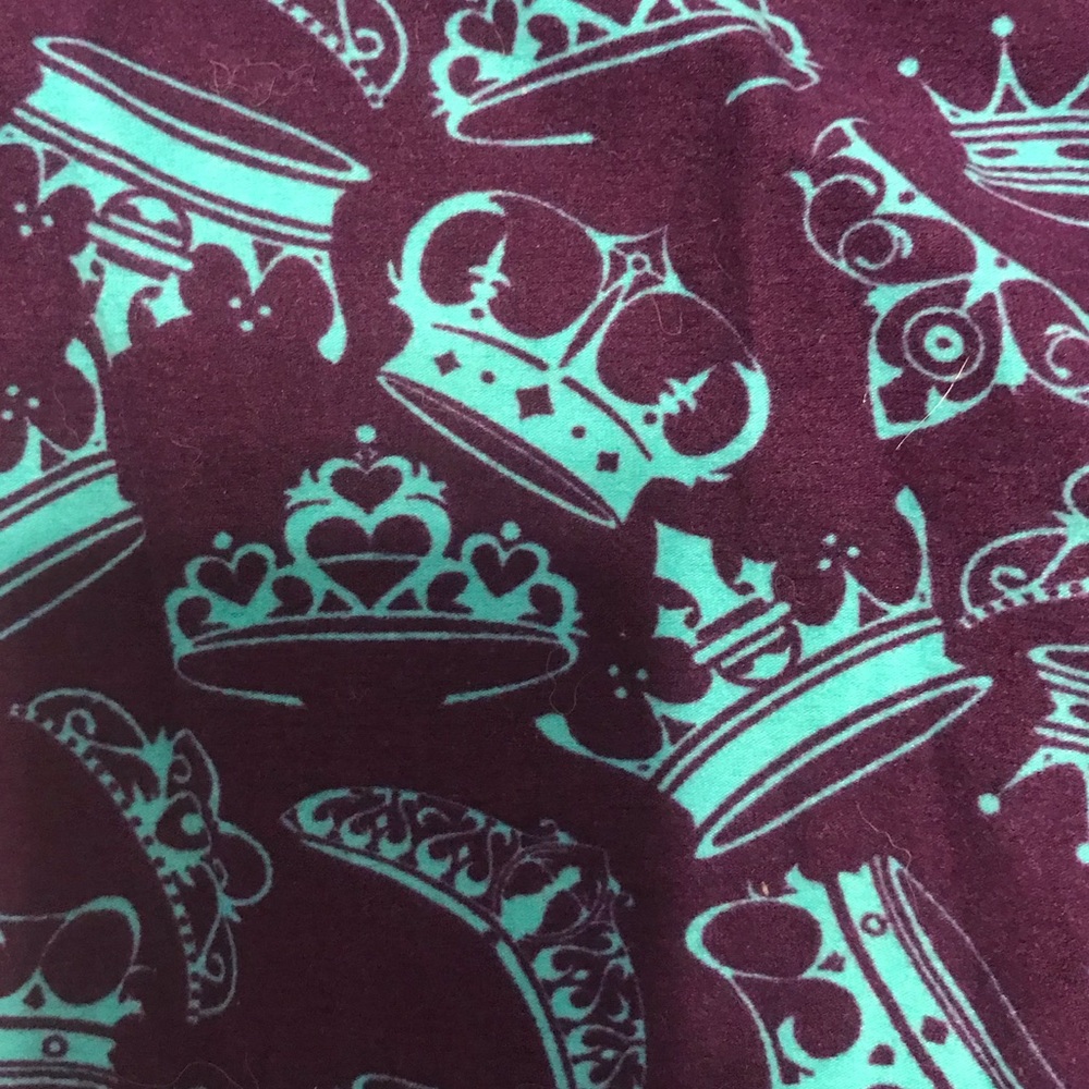 LulaRoe Crown Leggings 👑